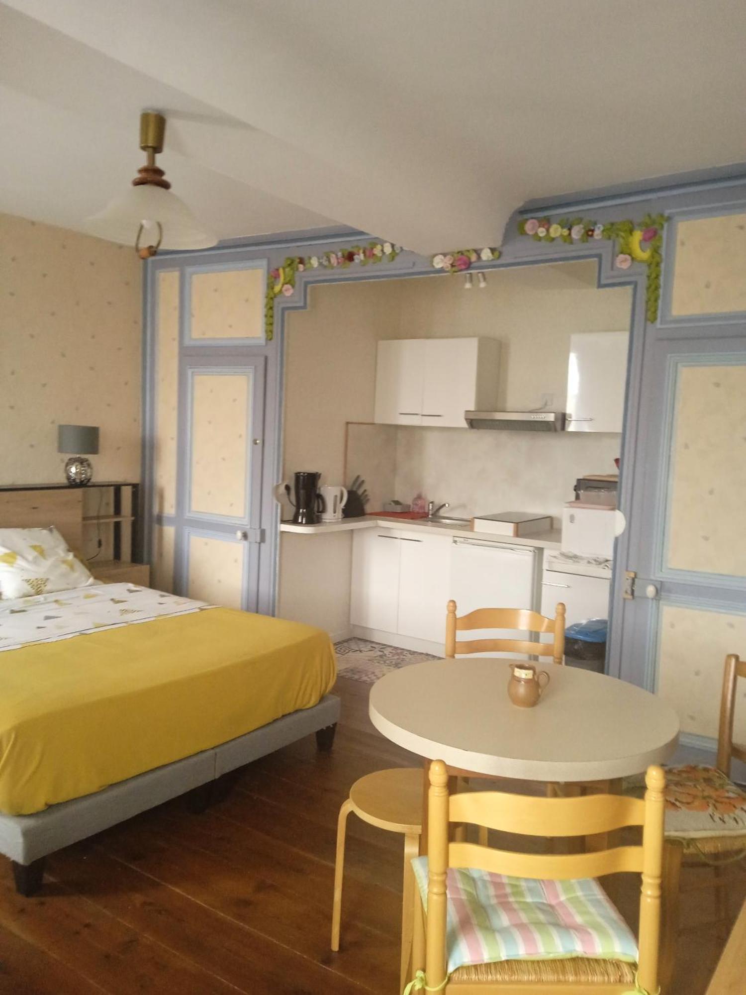 Chambres D'Hotes Les Clematites En Cotentin Saint-Floxel Екстериор снимка